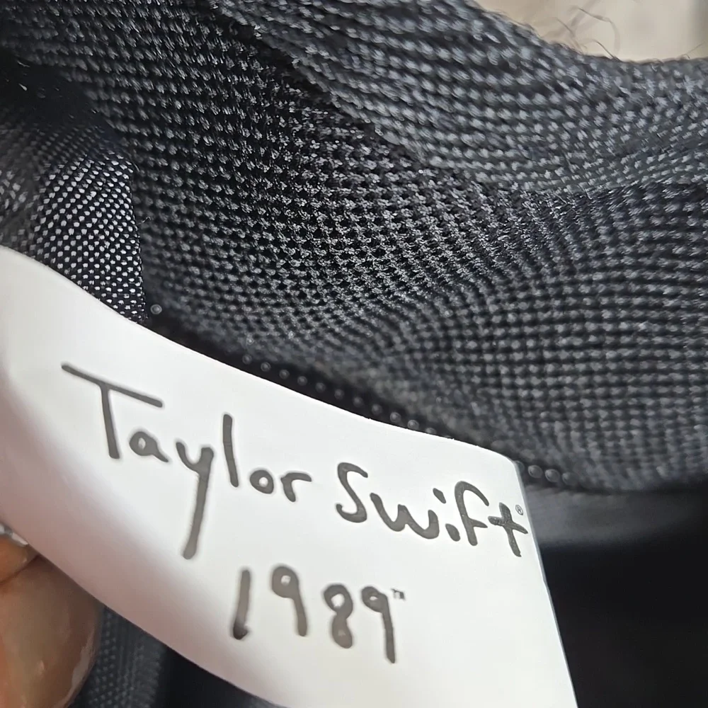 Taylor Swift 1989 World Tour Black Laptop Shoulder Bag